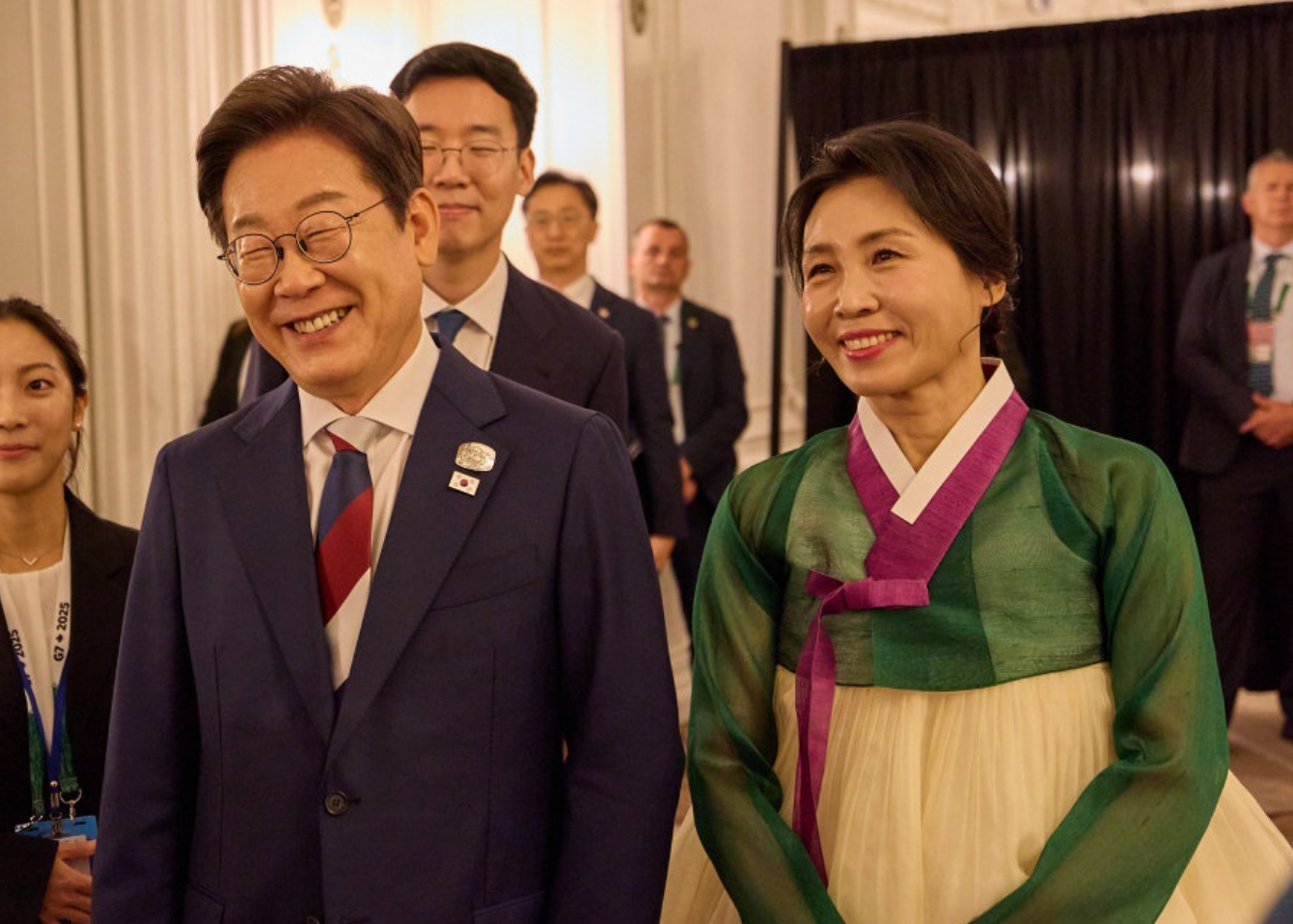 큐레이터 단비 글 이미지